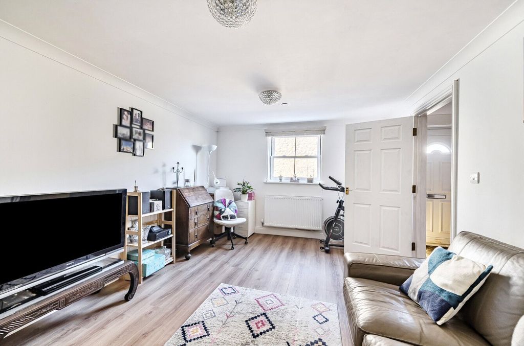 Property photo 3 of 17 Picture No. 45