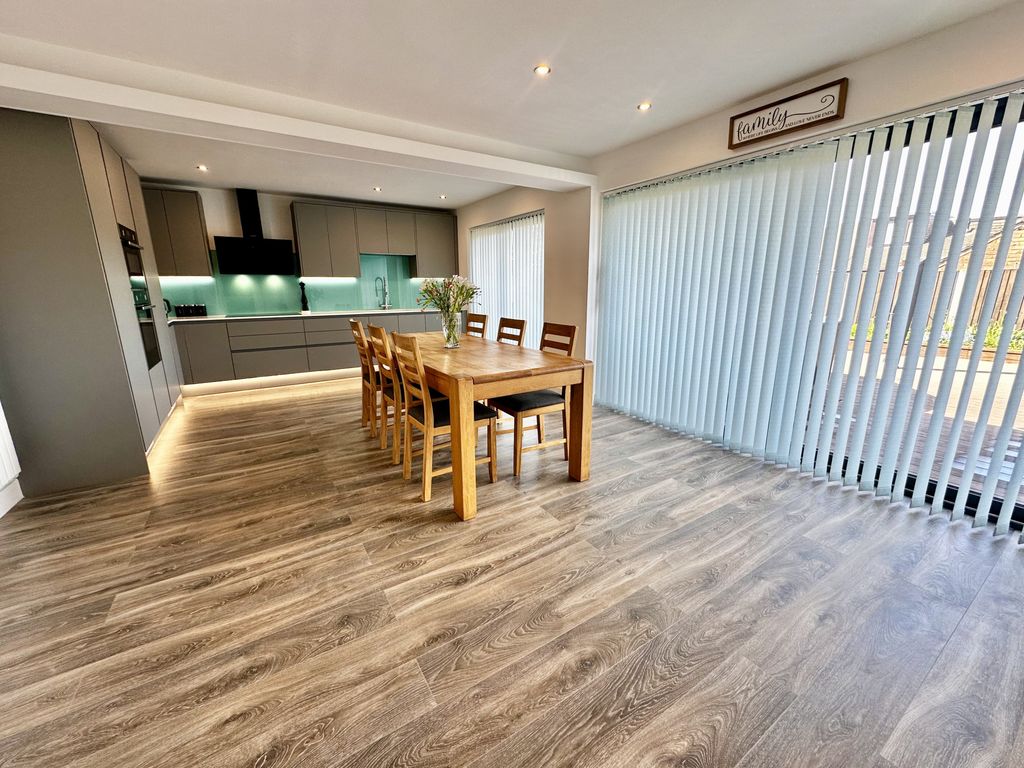 Property photo 2 of 42