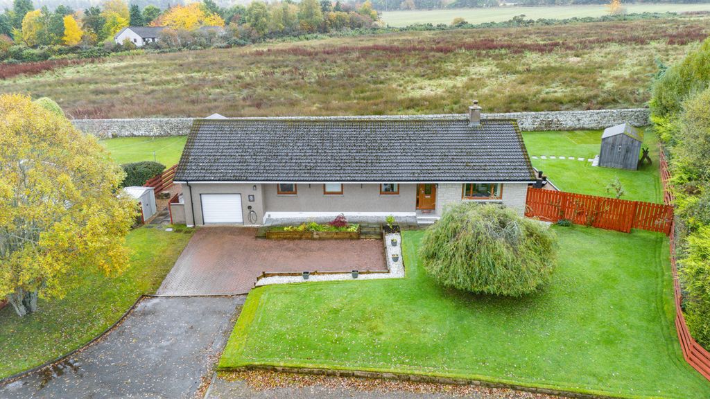Property photo 1 of 50