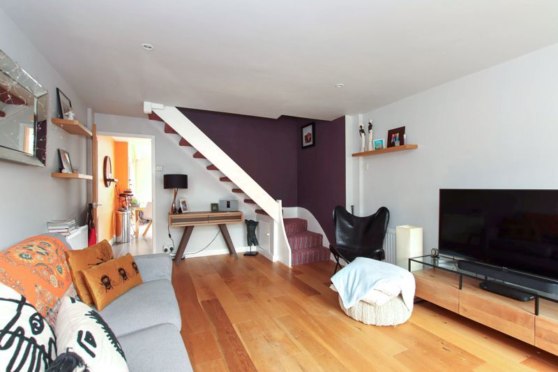 Property photo 3 of 11 Photo 6