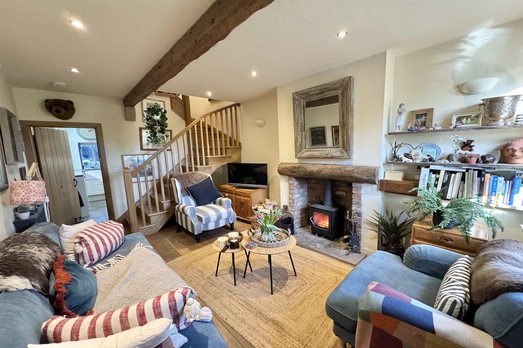 Property photo 2 of 9 Sitting Room