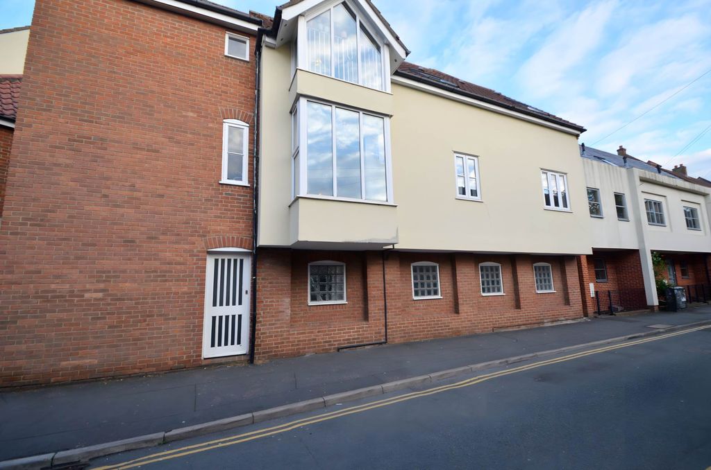 Property photo 1 of 7