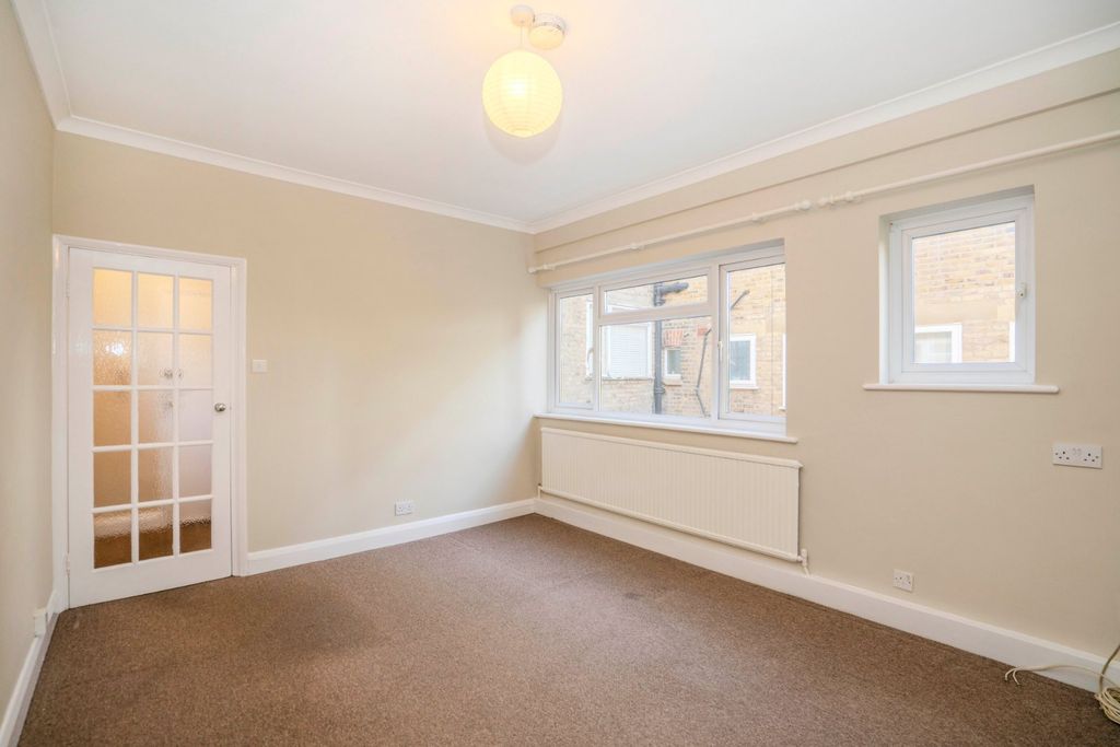 Property photo 3 of 7 Picture No. 04