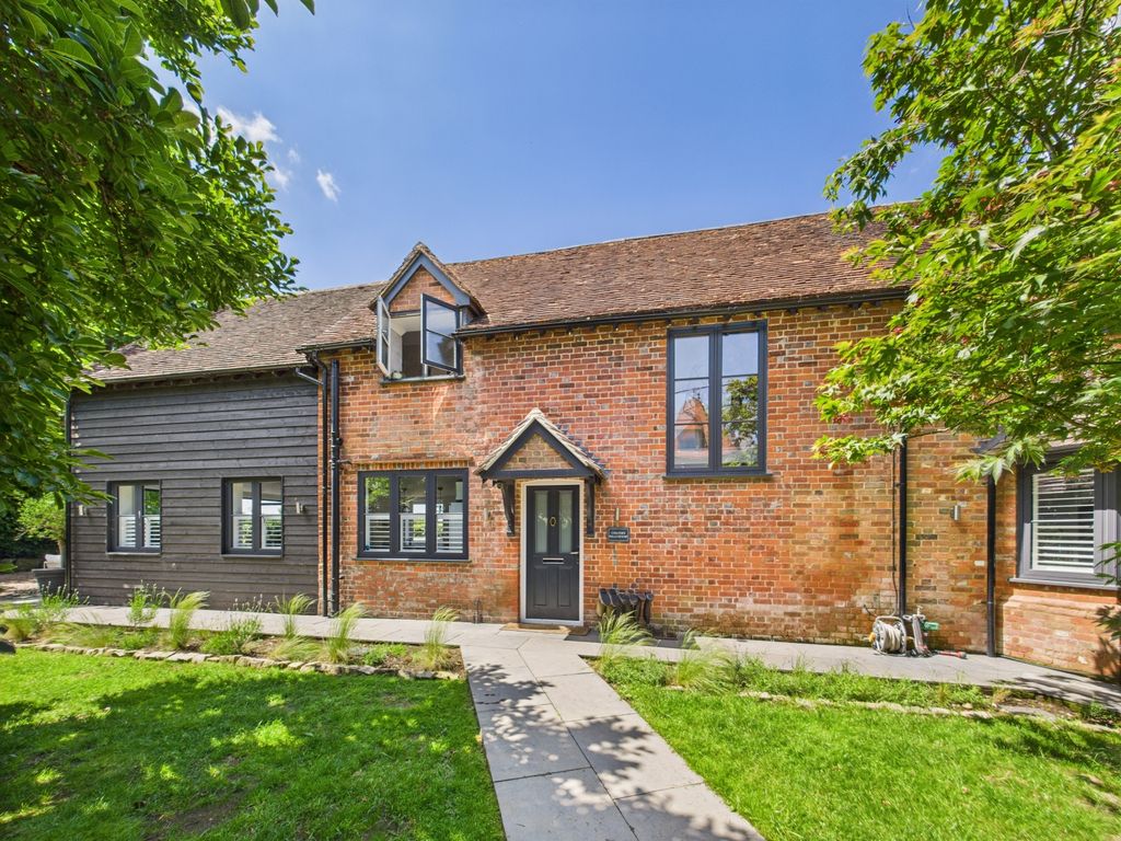 Property photo 2 of 32 Picture No. 41