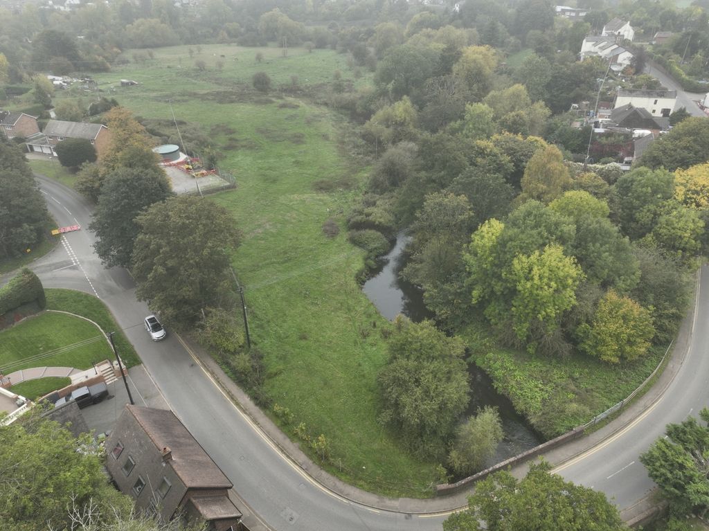 Property photo 1 of 4 Photo 3