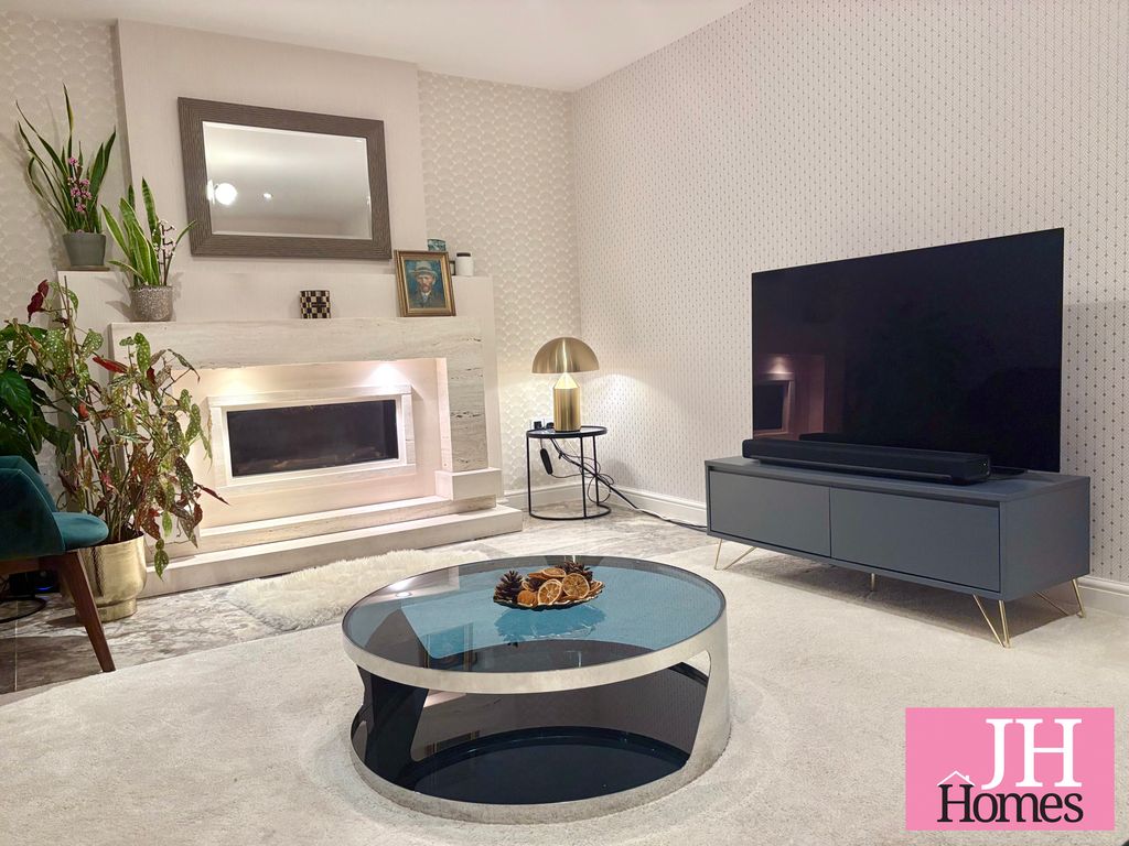 Property photo 3 of 26