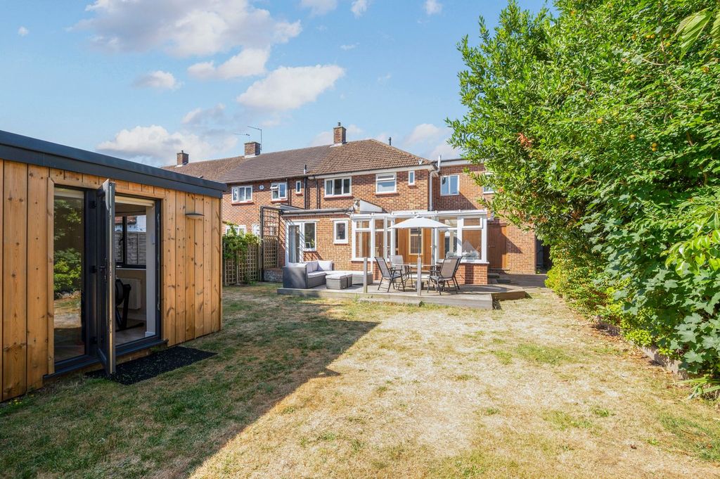 Property photo 2 of 19