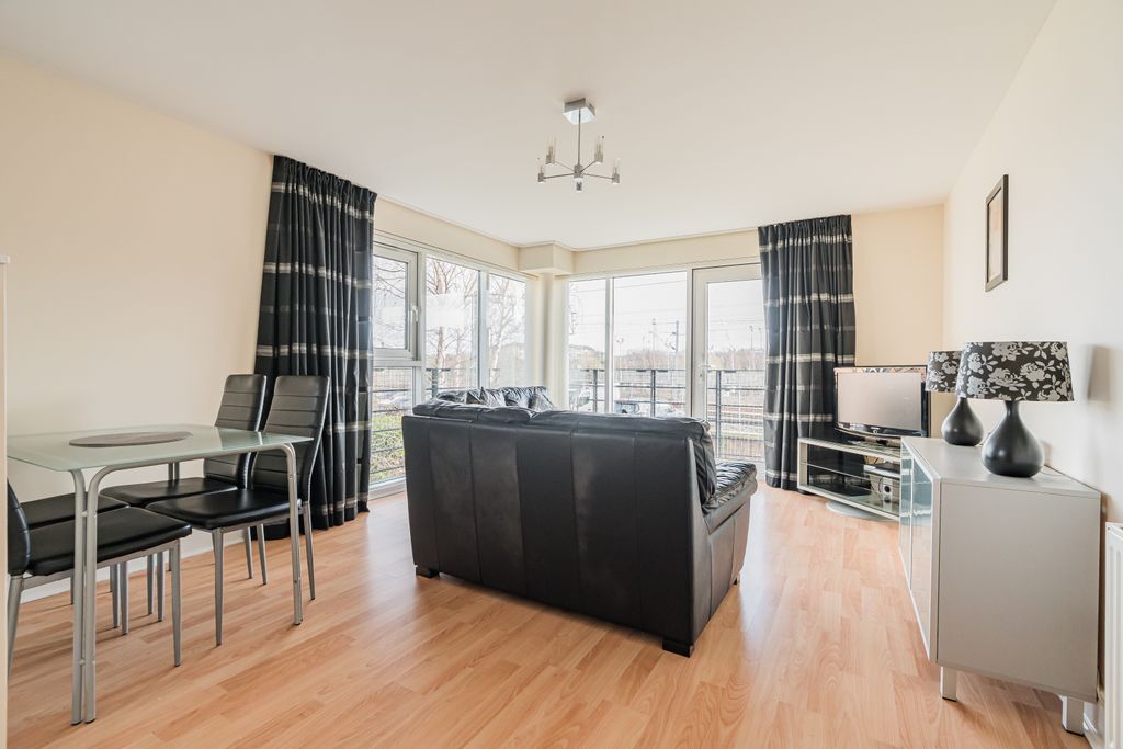 Property photo 2 of 18 Property Image 2