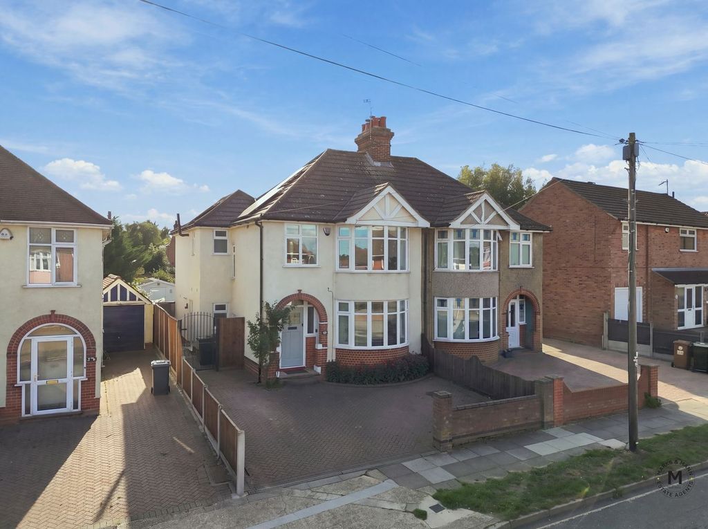 Property photo 1 of 23