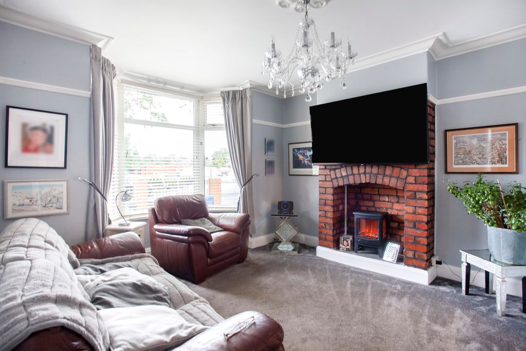 Property photo 3 of 28 Img_4940