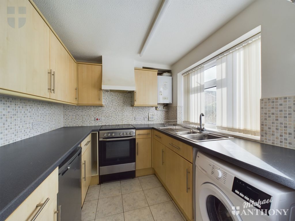 Property photo 2 of 10 Cam02538G0-Pr0163-Still011