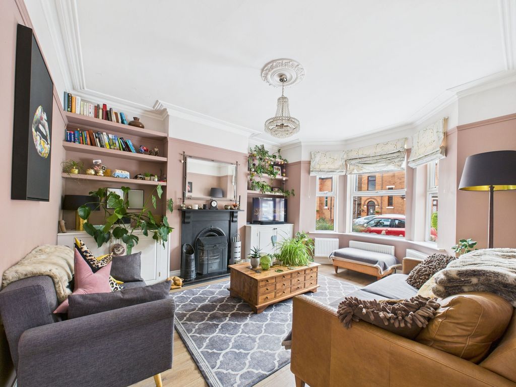 Property photo 2 of 26 Lounge