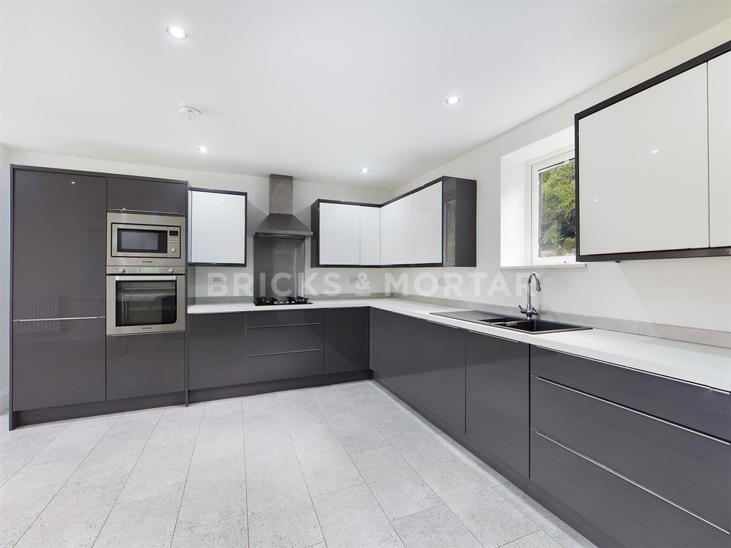 Property photo 2 of 16 0Xmwi7Fhkewnsyncvfqzha.Jpg