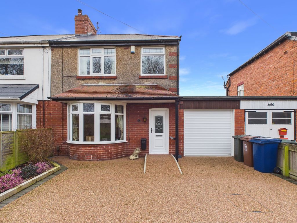 Property photo 1 of 11 External