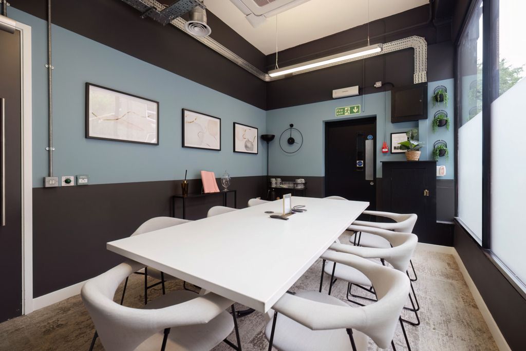 Property photo 3 of 14 Photo 8