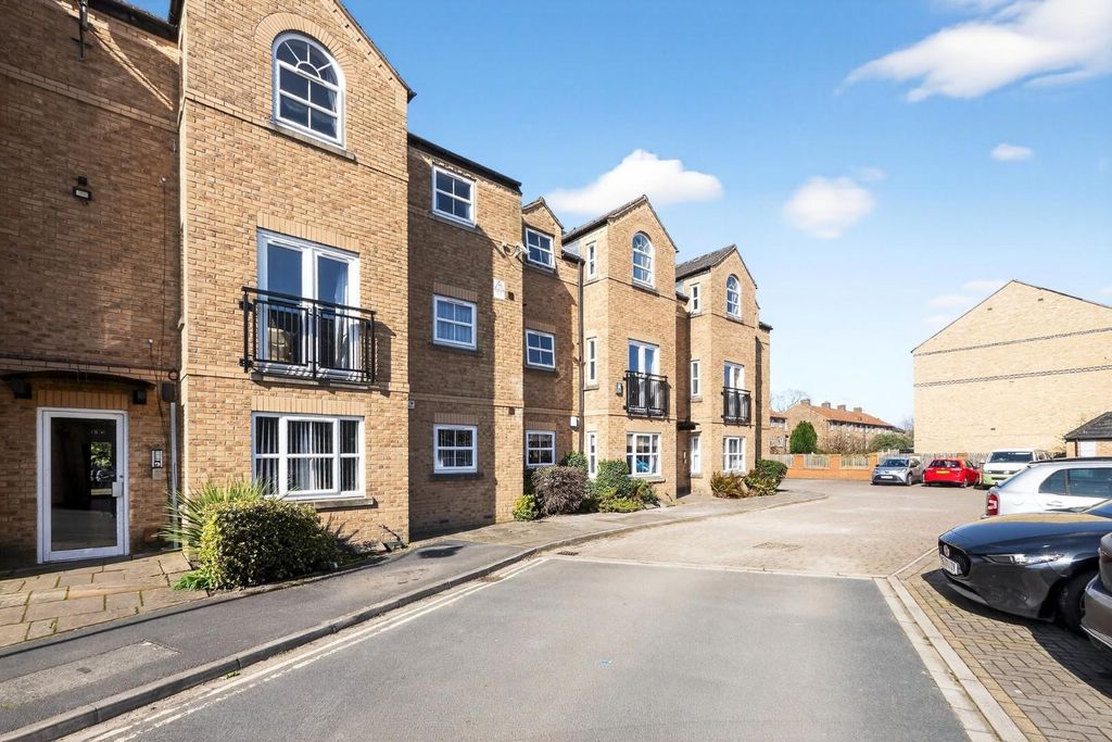 Property photo 1 of 16 Pnmb1015.Jpg