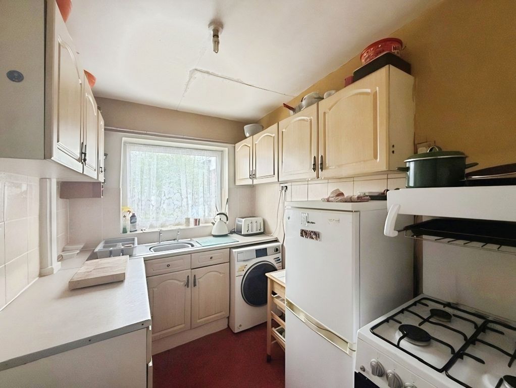 Property photo 3 of 12