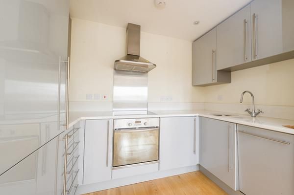 Property photo 2 of 7 Kitchen