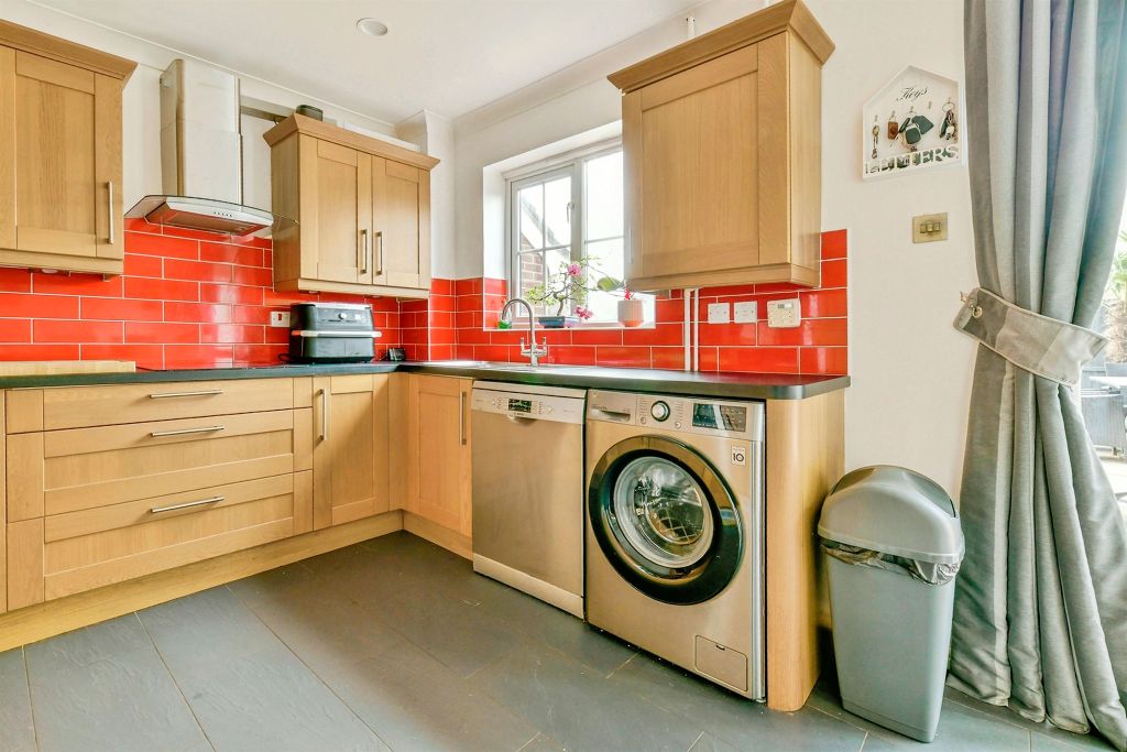Property photo 3 of 17