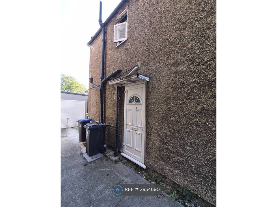 Property photo 3 of 3