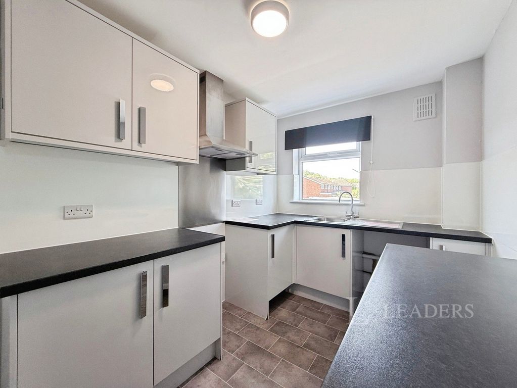 Property photo 3 of 8 3