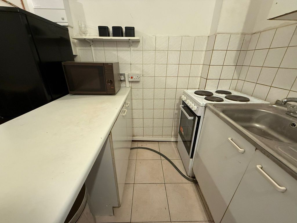 Property photo 2 of 8 Gallery