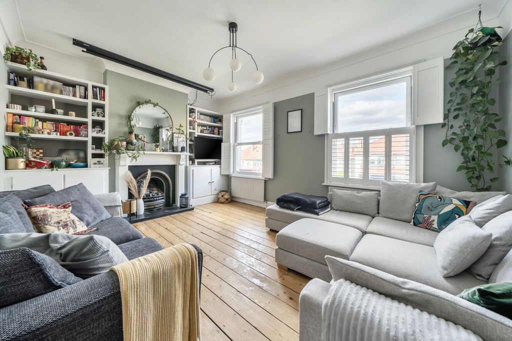 Property photo 1 of 16 1463572-9-6A0F268...
