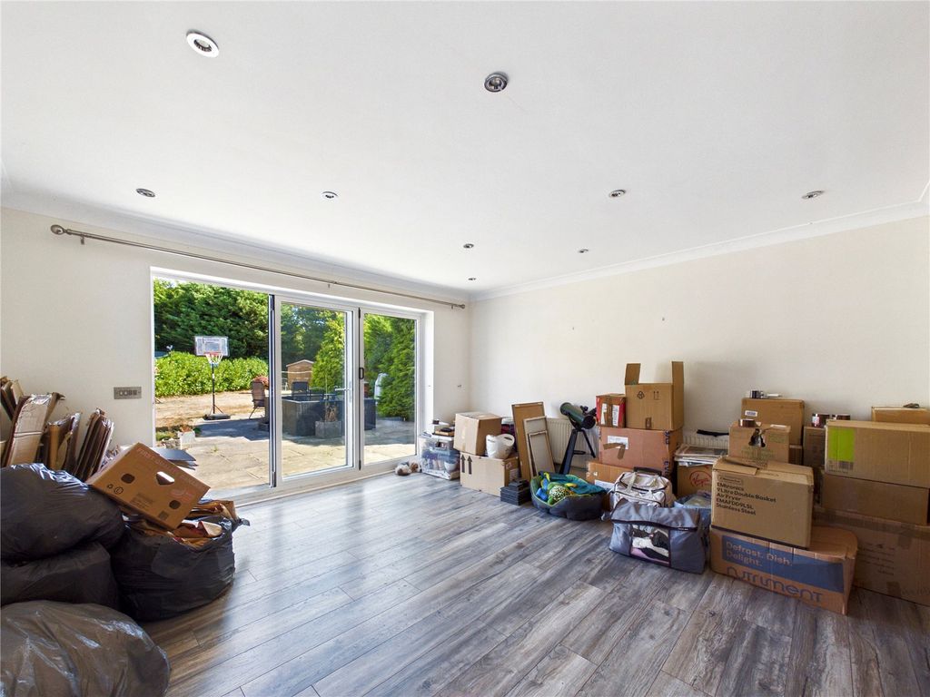 Property photo 2 of 14 Picture No. 03