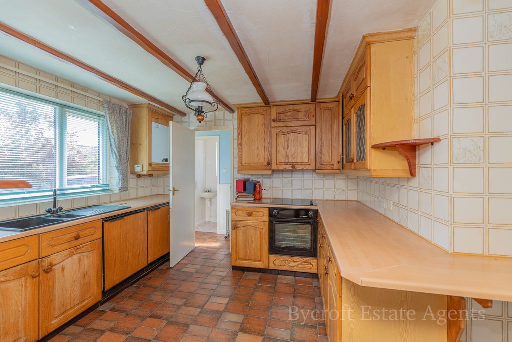 Property photo 2 of 14
