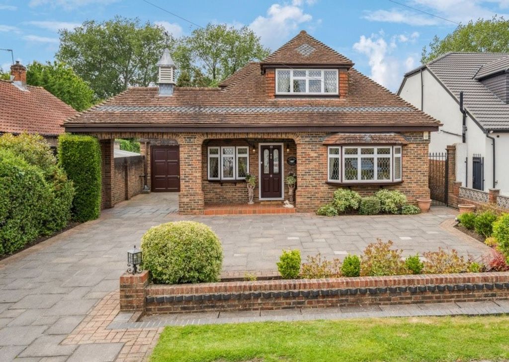 Property photo 1 of 46
