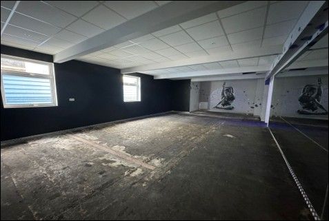 Property photo 3 of 6 Photo 2