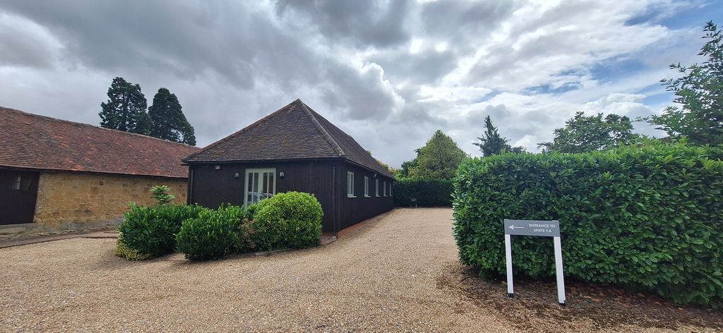Property photo 2 of 6
