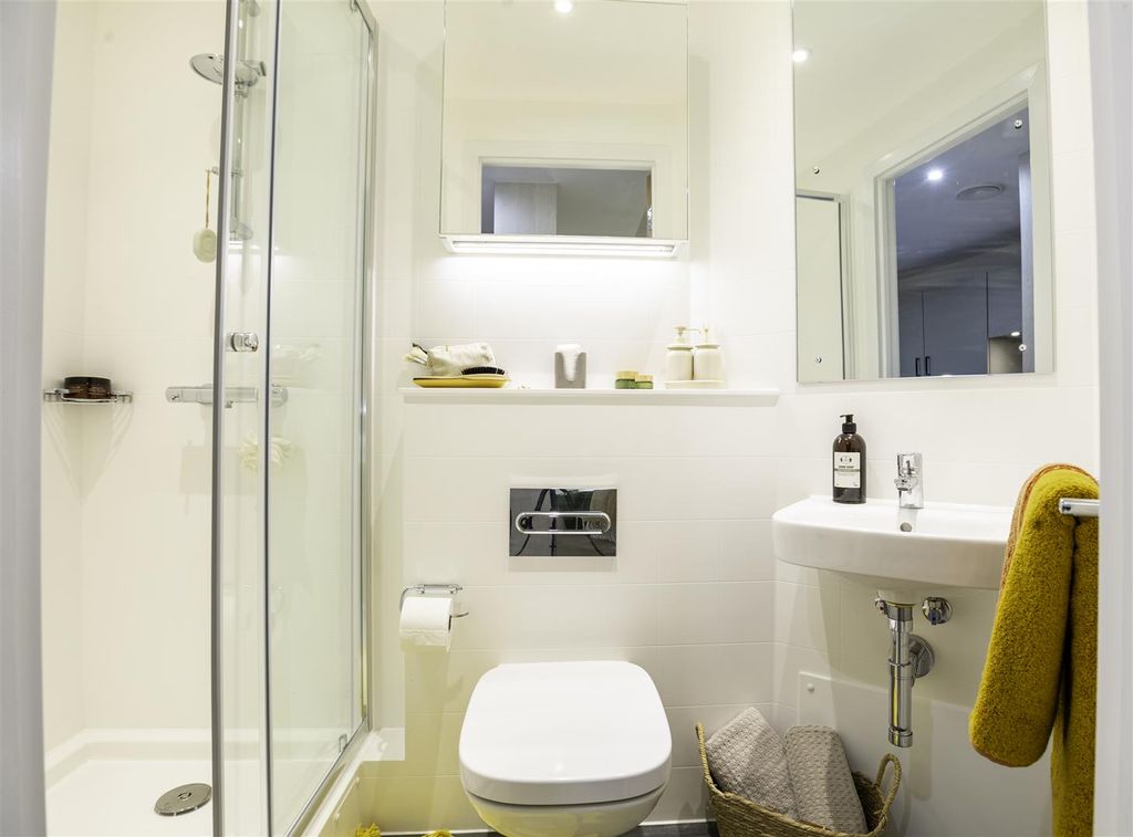 Property photo 3 of 23