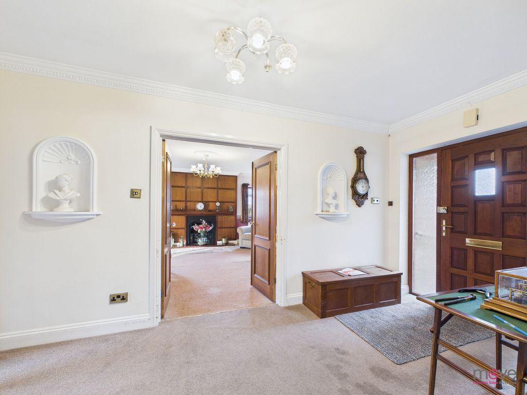 Property photo 3 of 25