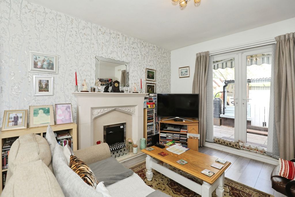 Property photo 2 of 18 Pbox-Img.Jpg