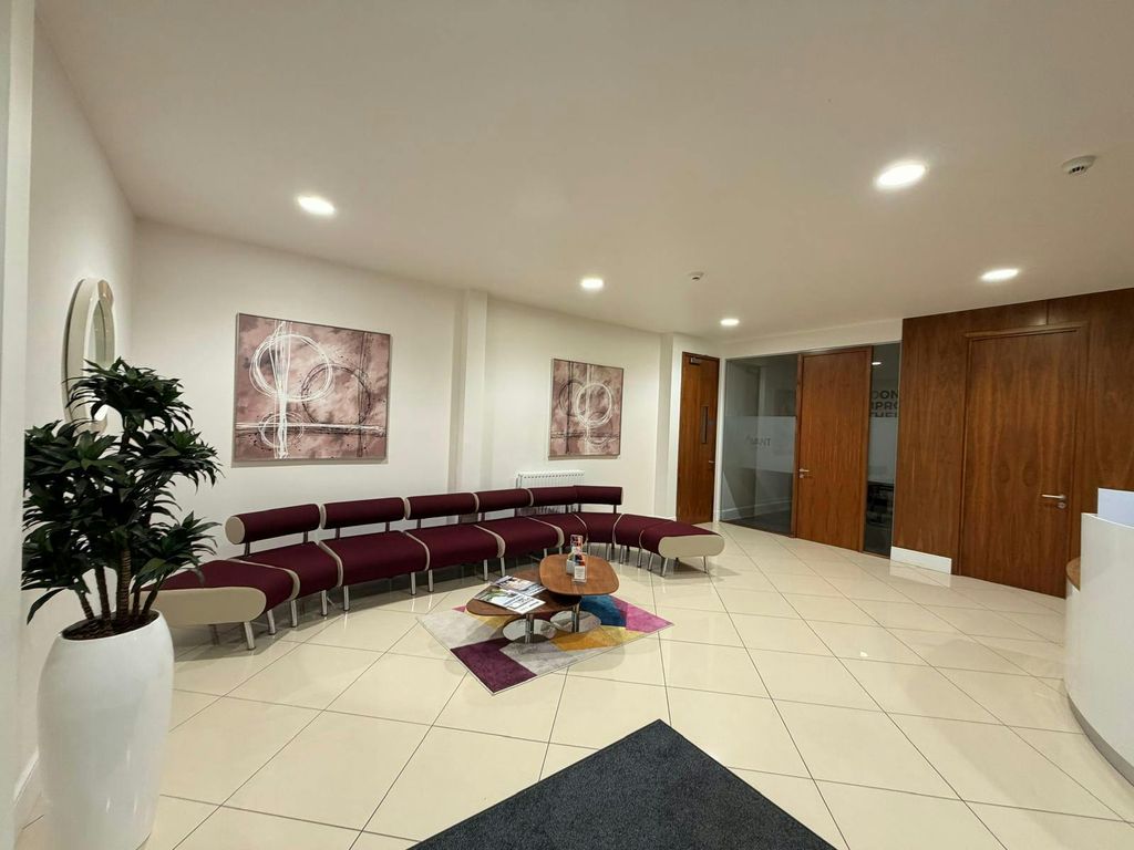 Property photo 3 of 7 58E7B6A1-82Bb-4Dd7-8711-6104A1F9c4c2.Jpg