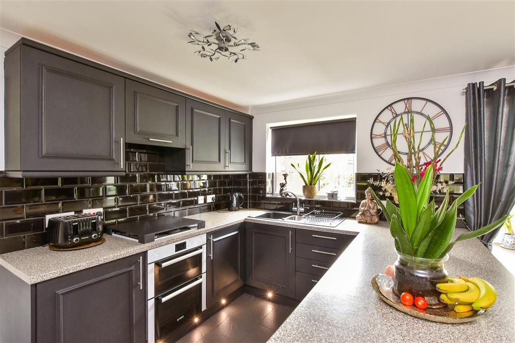 Property photo 2 of 13 Kitchen/ Diner