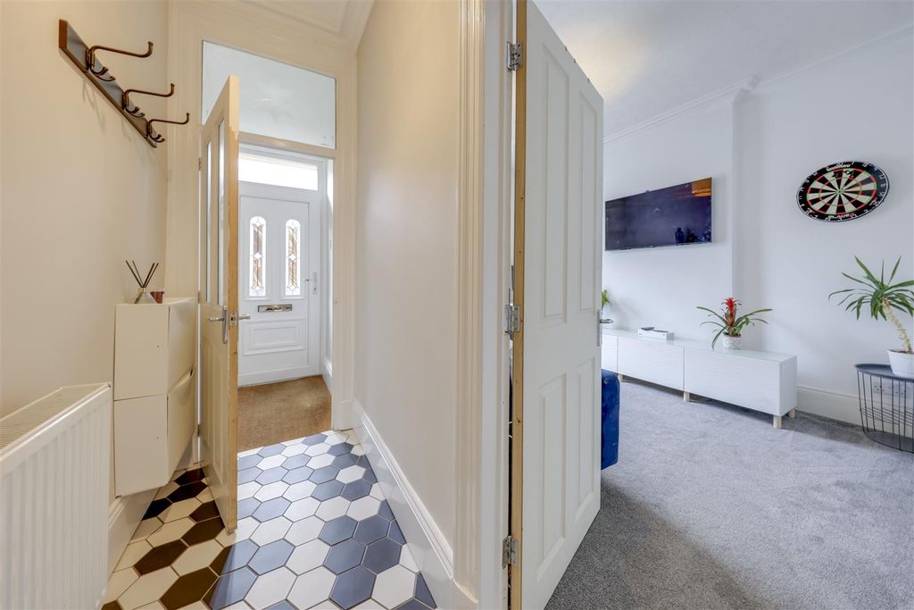 Property photo 3 of 30 Vestibule &amp; Hallway