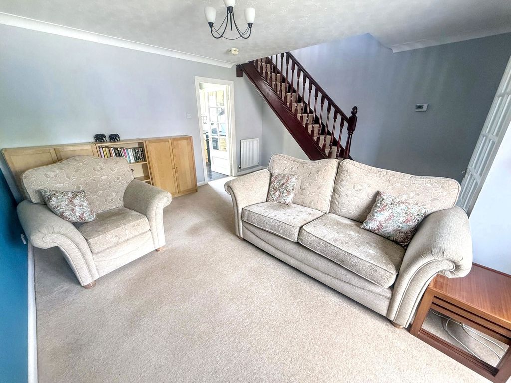 Property photo 3 of 18