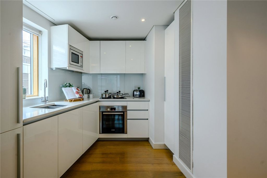 Property photo 3 of 6 Picture No. 06