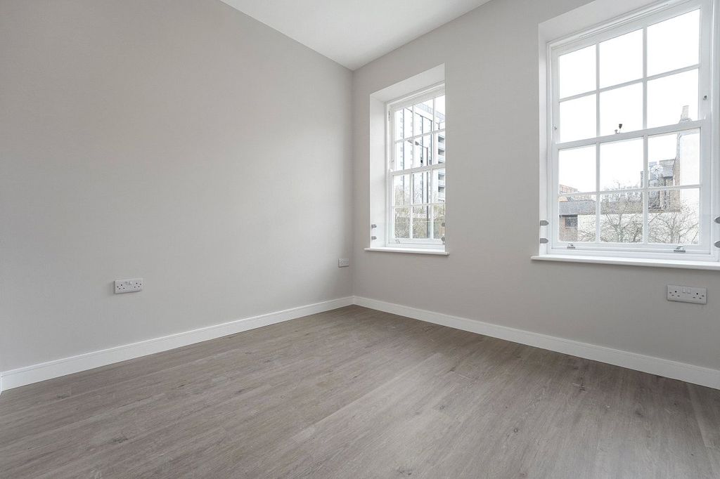 Property photo 2 of 8 Picture No. 02