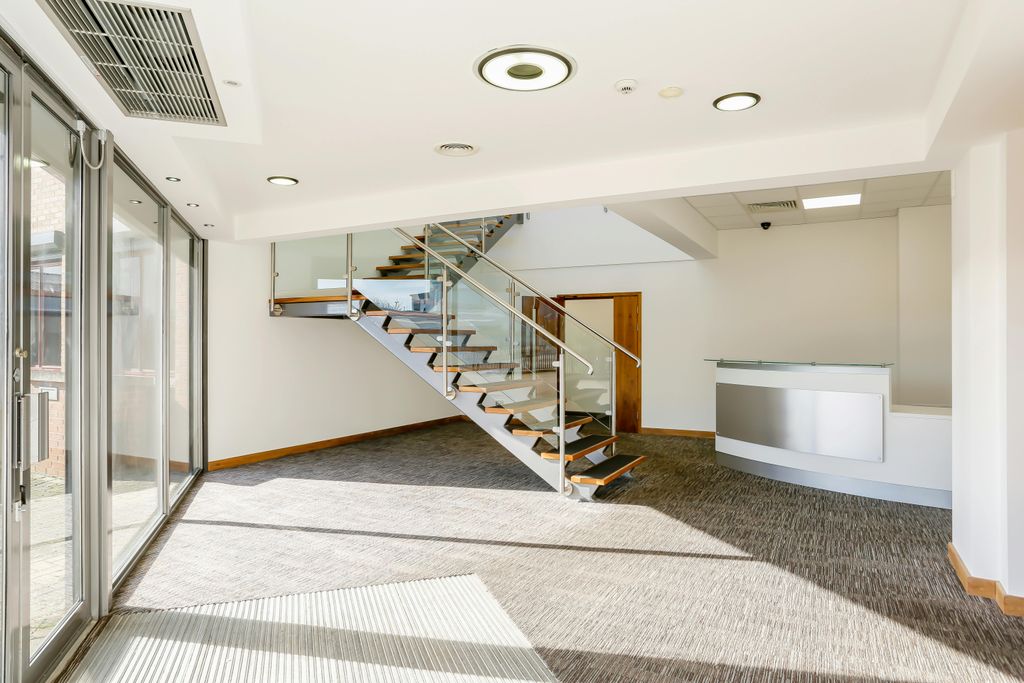 Property photo 2 of 14 Reception Area