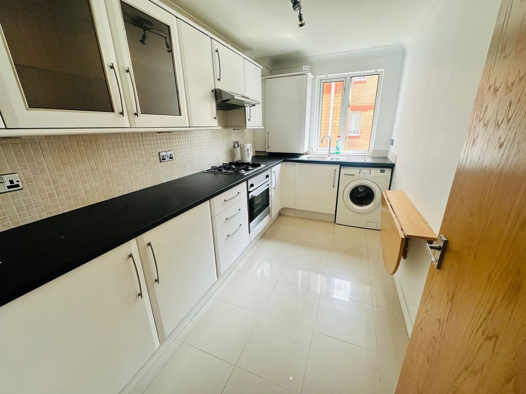 Property photo 1 of 11 Image
