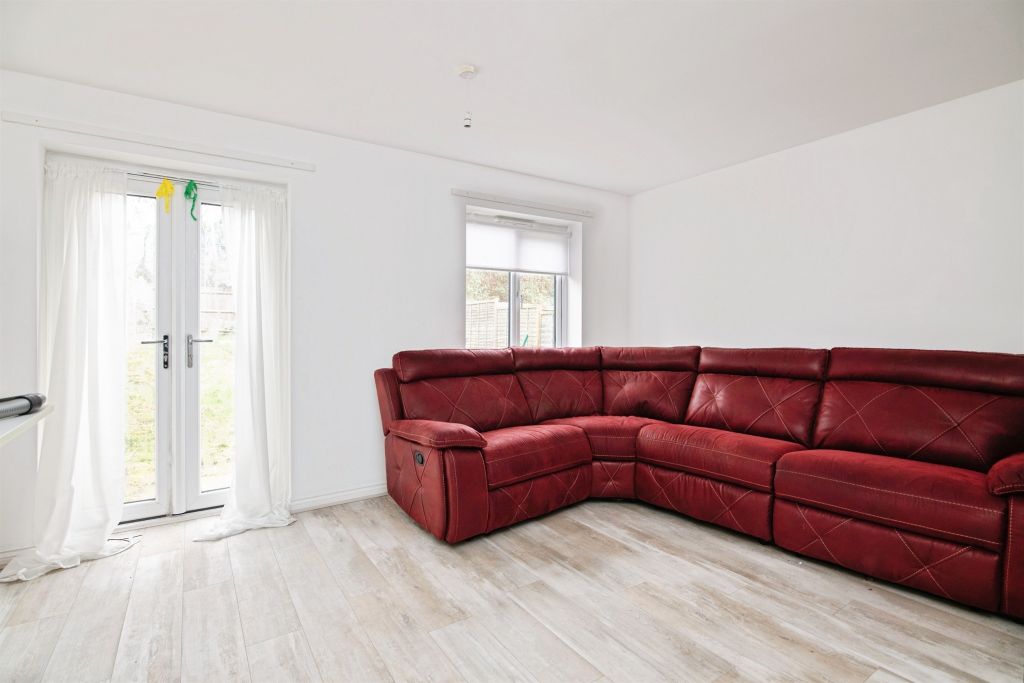 Property photo 3 of 37