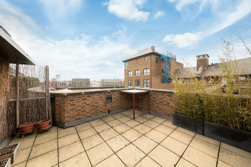 Property photo 2 of 16 Picture No. 13