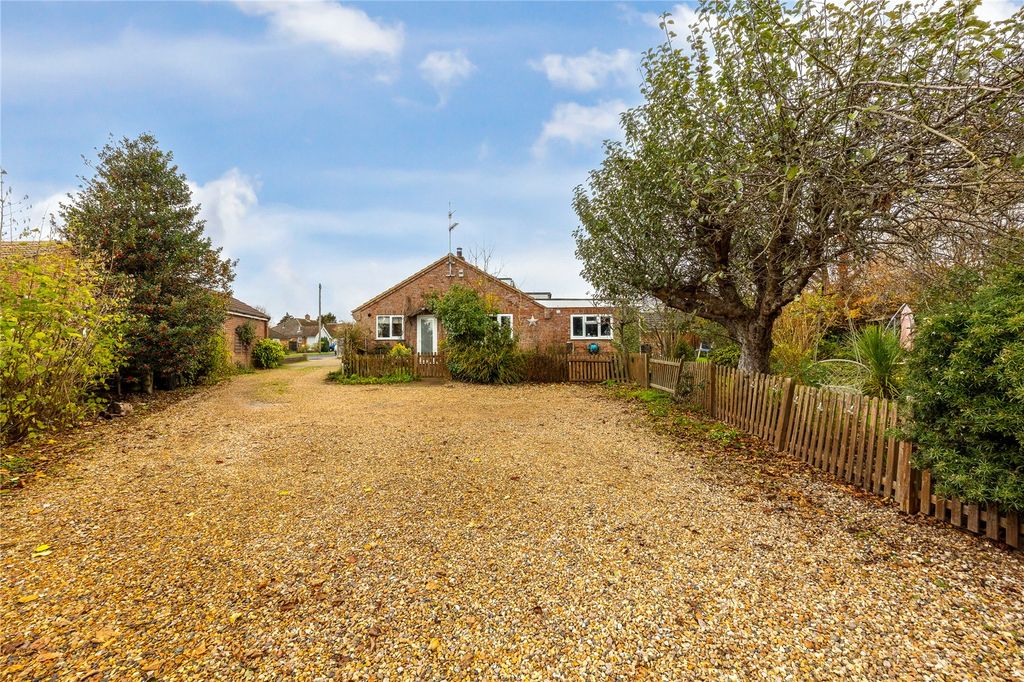 Property photo 1 of 16 Picture No. 14