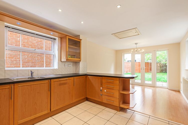 Property photo 3 of 10 307725