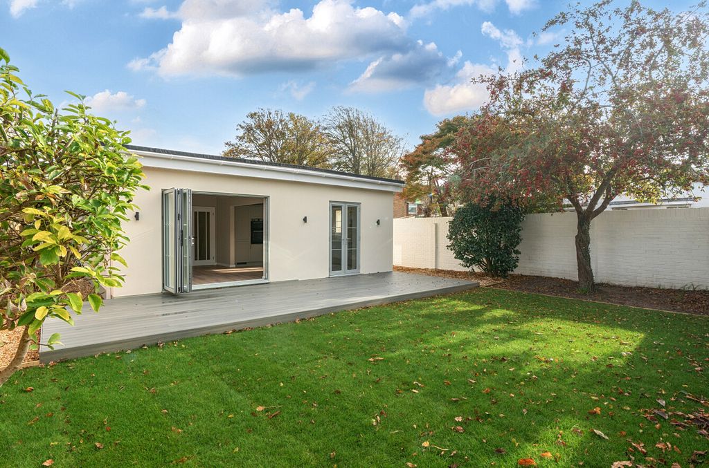 Property photo 3 of 14