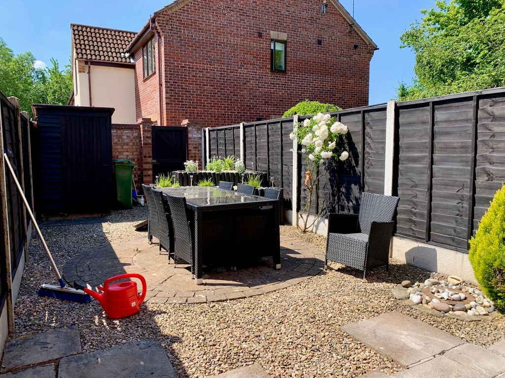 Property photo 2 of 7 Garden