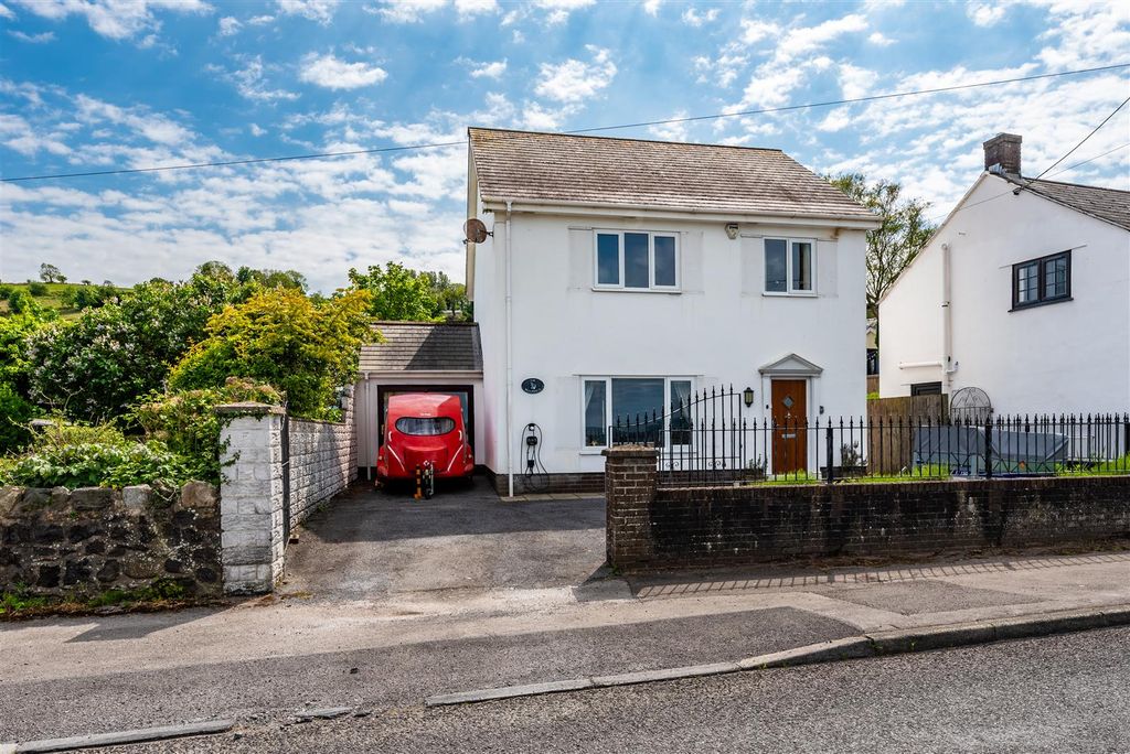 Property photo 1 of 37 External